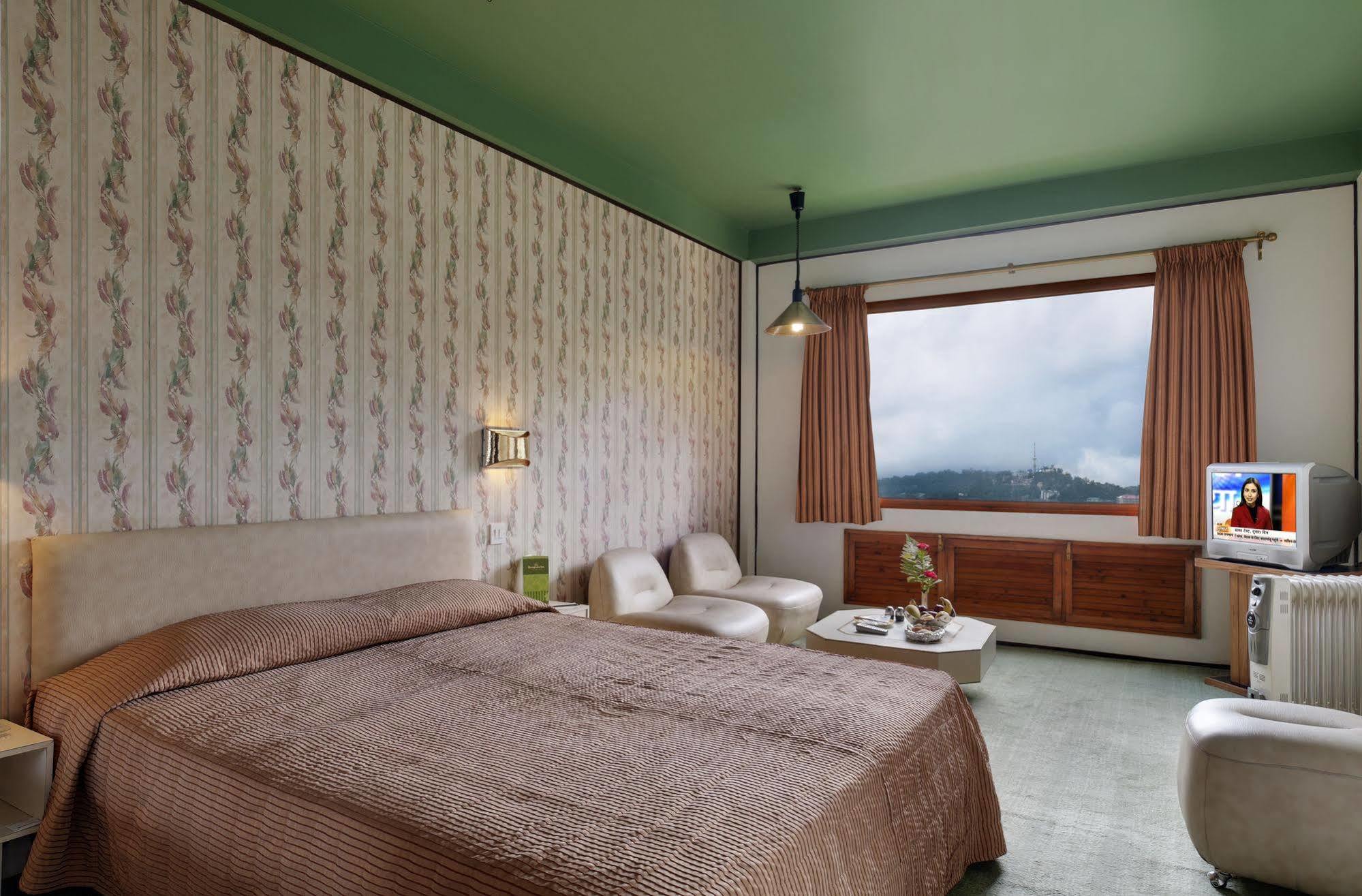 Honeymoon Inn Shimla Eksteriør billede