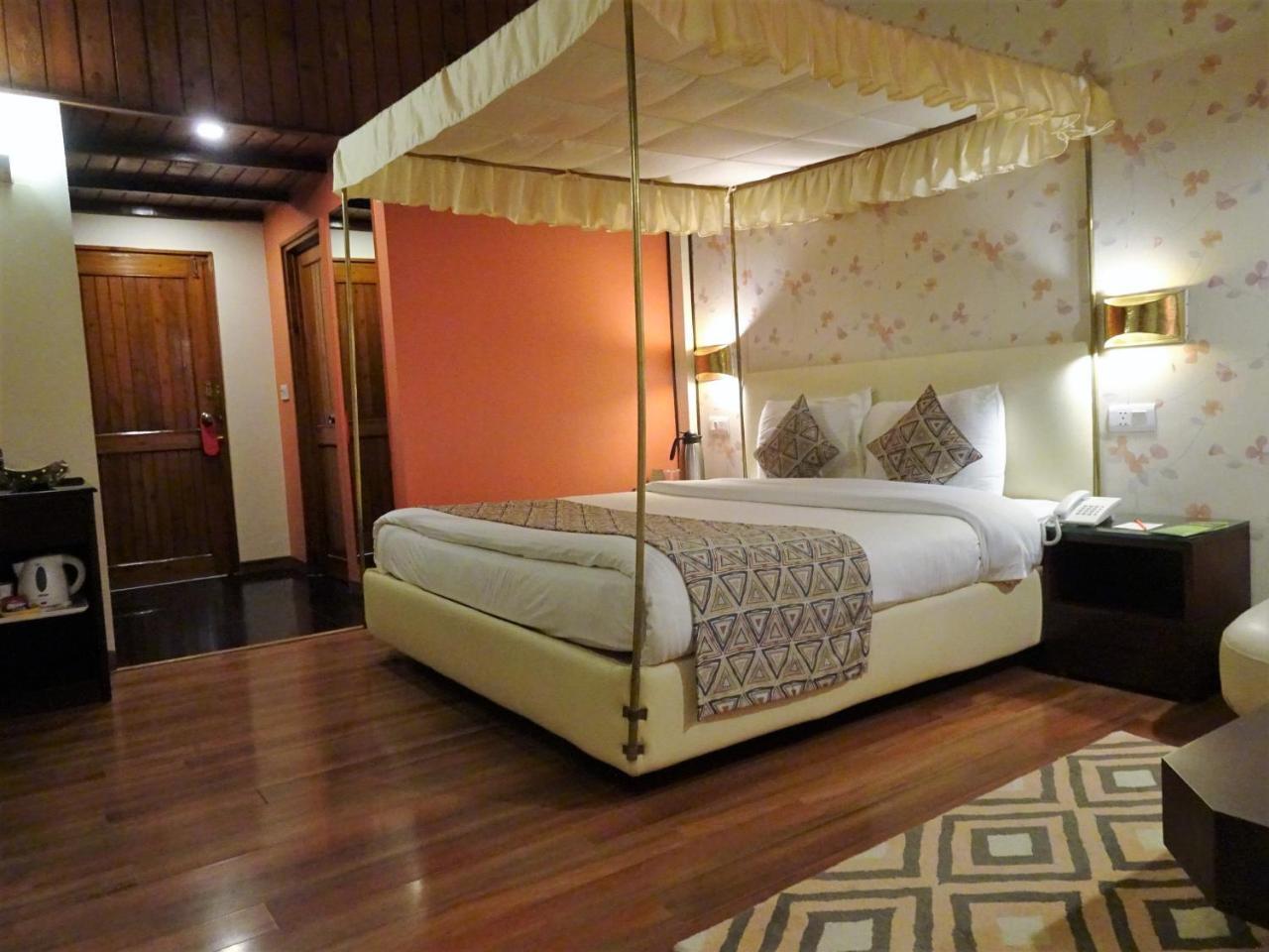 Honeymoon Inn Shimla Eksteriør billede